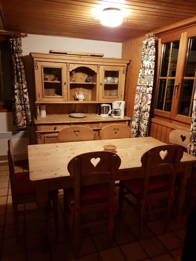גרוייר Charming Chalet With Panoramic View And Private Parking In Gruyere מראה חיצוני תמונה